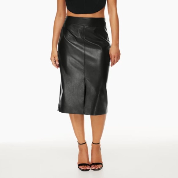 Aritzia Pegu Skirt black faux leather - Picture 5 of 7